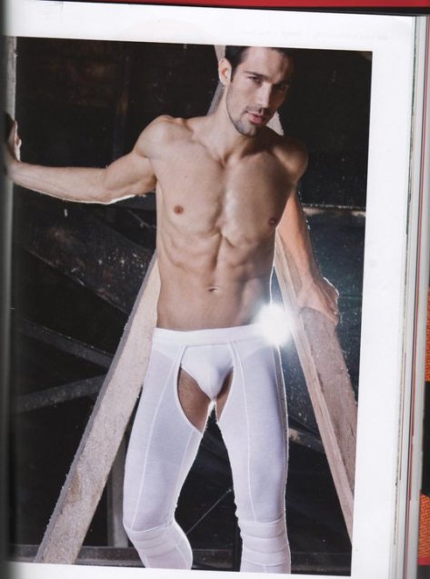 58485_423425456323_4269457_n 08.18.59